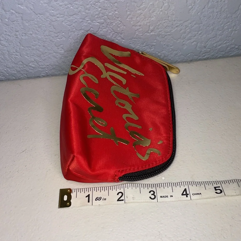 VICTORIA'S SECRET MAKEUP BAG VS Mini Makeup Bag Purse size Makeup Bag 👛Red Gold